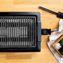 Carica l'immagine nel visualizzatore di Gallery, Piastra-grill elettrica Tasty&Grill 2000 Inox LineStone