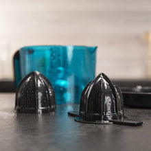 Carica l&#39;immagine nel visualizzatore di Gallery, Spremiagrumi elettrico EssentialVita Adjust Black
