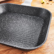 Carica l&#39;immagine nel visualizzatore di Gallery, Padella Grill Polka Exclusive 28 Grill Wood&amp;Rock
